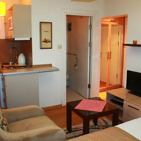 Apart-hotel Liva 3*