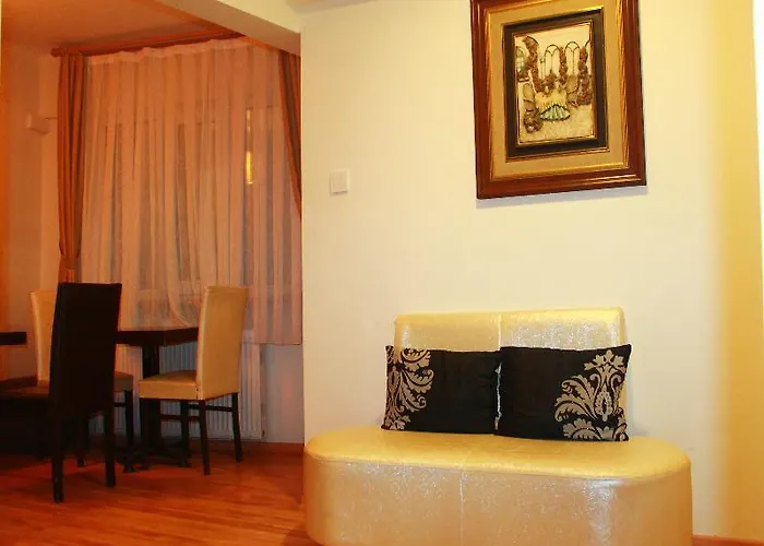 Liva Hotel 3*